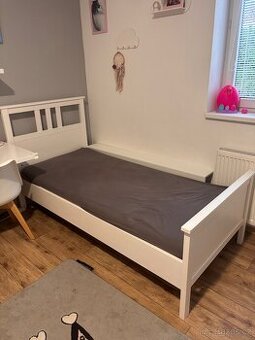Prodám postel IKEA Hemnes - 1
