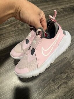 Nike flex runner 2, vel 31 i do tělocvičny, sálovky