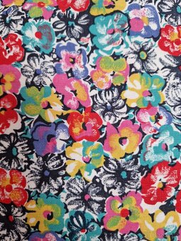 Květovaná látka 11,5 m + 1,5 m