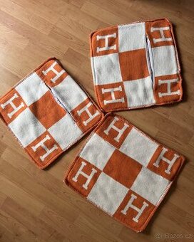 Hermes dekoracni polstar