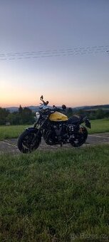 Yamaha XJR 1300