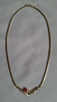 pozlacený náhrdelník se zirkony