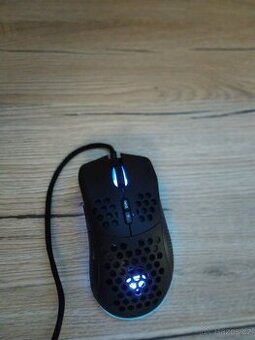 Herní myš podsvícená