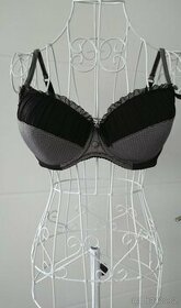 Hezká stylová podprsenka - 1