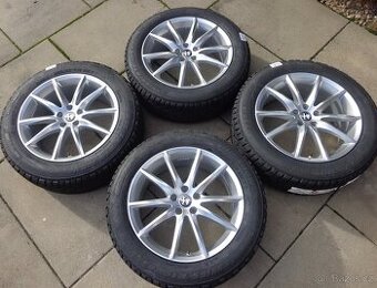 Alfa Romeo Stelvio zimna sada kol 235/55R19