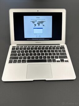 MacBook Air 11" Mid 2013 i5 4GB 128GB SSD + nabíječka, čist