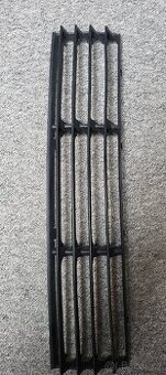 Středová mřížka do nárazníku passat b5