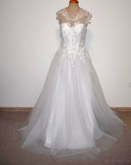 Exkluzivní společenské / svatební šaty, vel. M