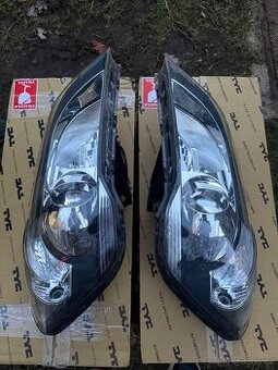 Prodej předních světlometů Kia Ceed 2011