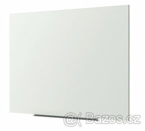 Bílá magnetická tabule na fix