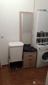 Botník včetně zrcadla