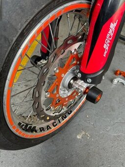 Sada motardových kol KTM, Husqvarna, GasGas.