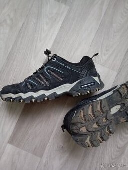 DÁMSKÉ TENISKY VEL.36