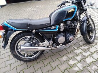 Yamaha XJ 650