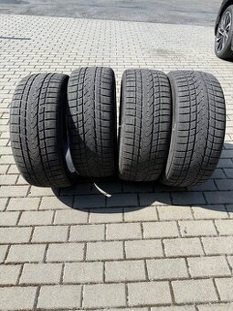 Sada 4ks zimní pneu 235/40 R 19, 96V