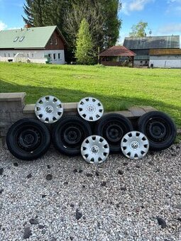 Prodám plechové disky R15 se zimní pneu Nokian