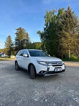 Mitsubishi Outlander 2.3 Di-d