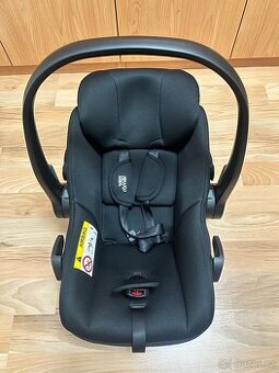 Autosedačka Baby-Safe Core + Adaptéry