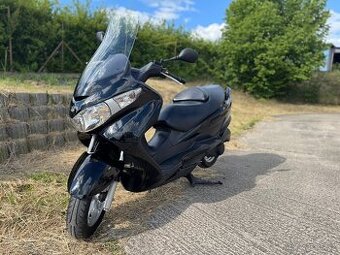 SUZUKI BURGMAN 200