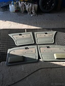 Sada tapcu BMW E28