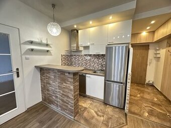 Pronájem designově zrekonstruovaného bytu 2+kk ul. Řetízková