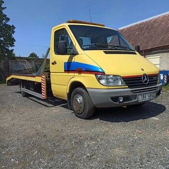 Mercedes Sprinter odtahovka 4.6t