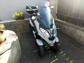 Piaggio MP3 300 sport