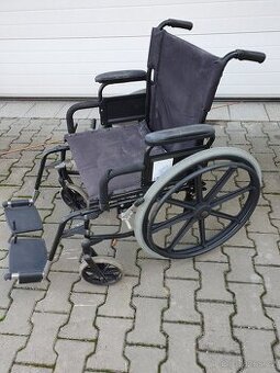 Invalidní vozík