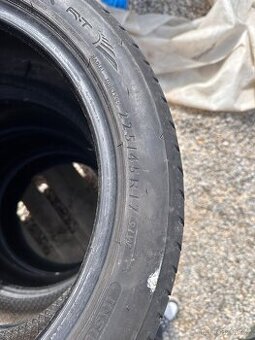 Dunlop sport Maxx 225/45/r17  91w