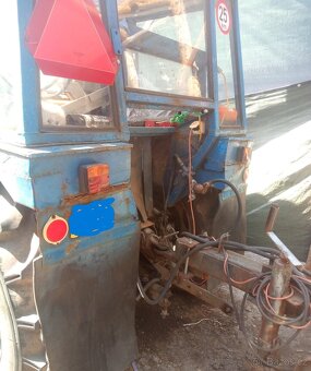 TRAKTOR ZETOR + VALNÍK + LOPATA