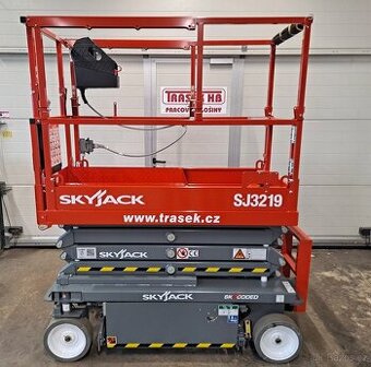 NOVÁ Nůžková plošina SkyJack SJ 3219E