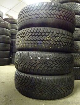 Zimní pneu Nokian a Firestone,235/65/17, 4 ks, 8 mm