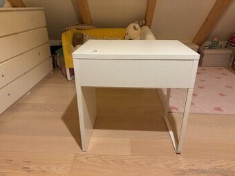 psací stůl IKEA MICKE