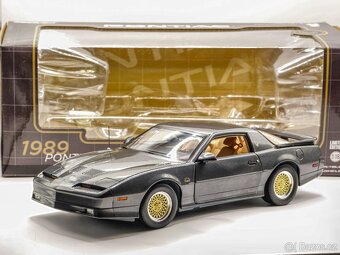 Pontiac Firebird TransAm 1:18 Greenlight