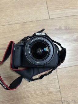 Canon EOS 650D + EF-S 18-55mm IS II + EF 50mm f/1.8 II ...