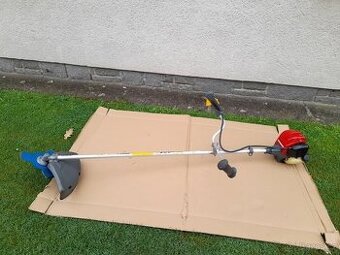 Benzínový křovinořez Honda UMK 425