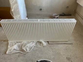 Radiátor deskový Stelrad RENO COMPACT 22 (550×1 400 mm)