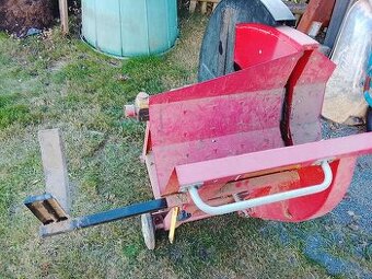 Prodáme kolébkovou pilu