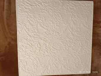 Prodám cca. 60 ks POLYSTYRENOVÝCH KAZET – OBKLADY