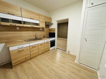 Pronájem bytu 3+1, Hranická ulice Přerov - 1