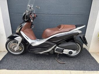 Piaggio Beverly 300i