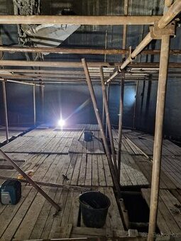 Nabízíme montáž  a demontáž lešení