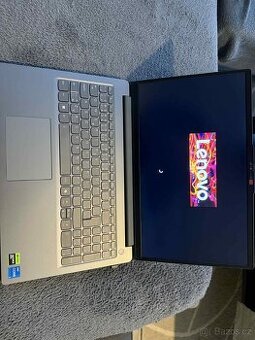 Lenovo LOQ Essential 15IAX9E Luna Grey