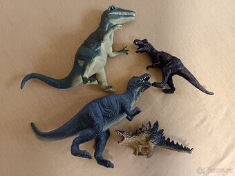 Plyšové a jiné hračky, puzzle, dino