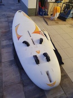 Prodám windsurfingové prkno HiFly Motion 219 l