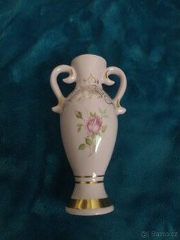 Vintage růžová porcelánová mini váza s růží a zlatem – 15 cm