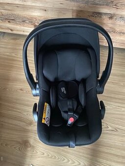 Britax Romer baby safe core - vajíčko