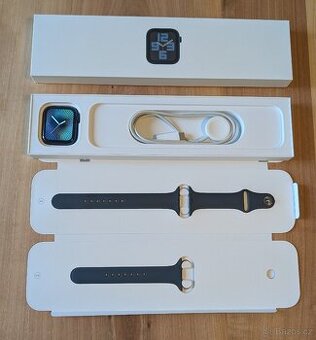 Apple watch SE 44mm 2. generace