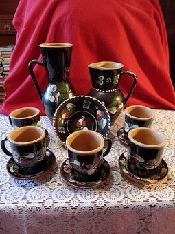 Lidová keramická souprava - Sárospatak  - Maďarsko