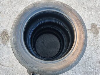 Letní pneumatiky Barum Bravuris 5 215/55 R 17